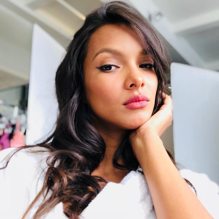 Lais Ribeiro Lais Ribeiro
