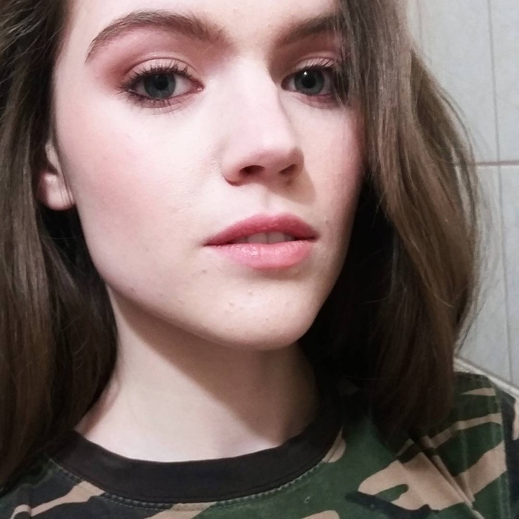 Anwen O'Driscoll Instagram