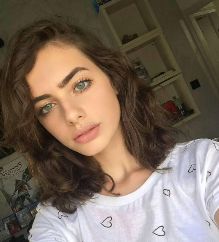 Yael Shelbia Yael Shelbia
