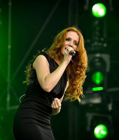 Picture of Simone Simons