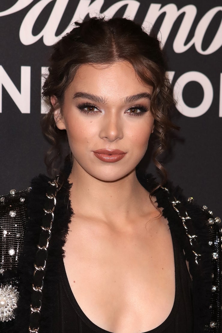 Hailee Steinfeld