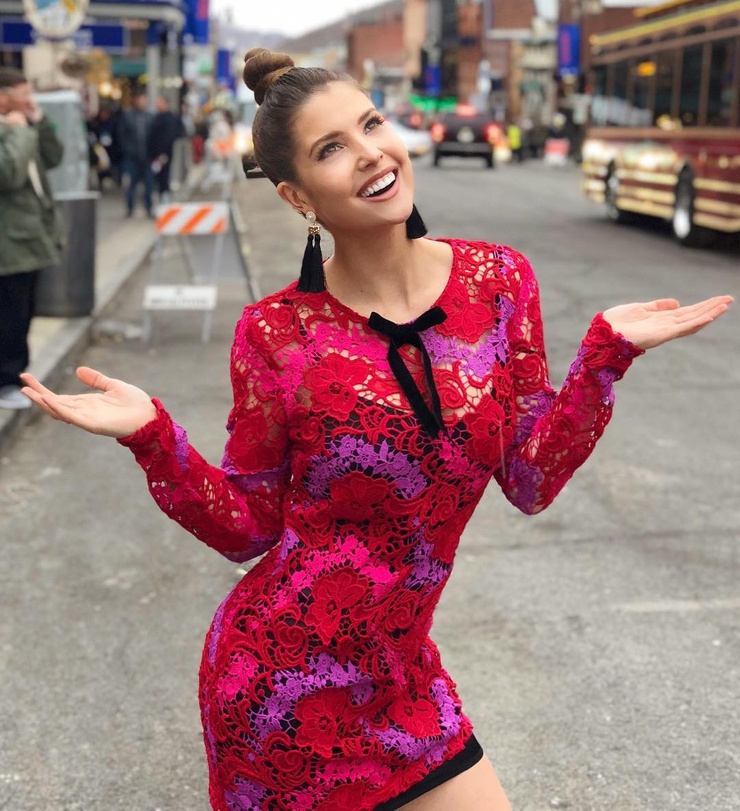 Amanda Cerny