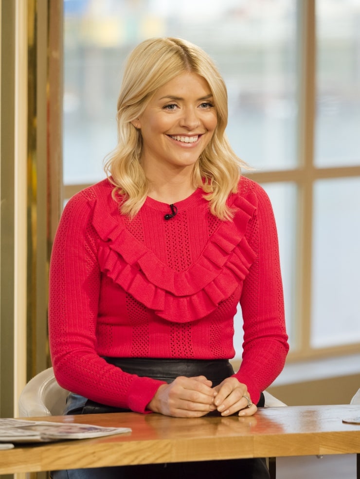 Holly Willoughby Image 2925