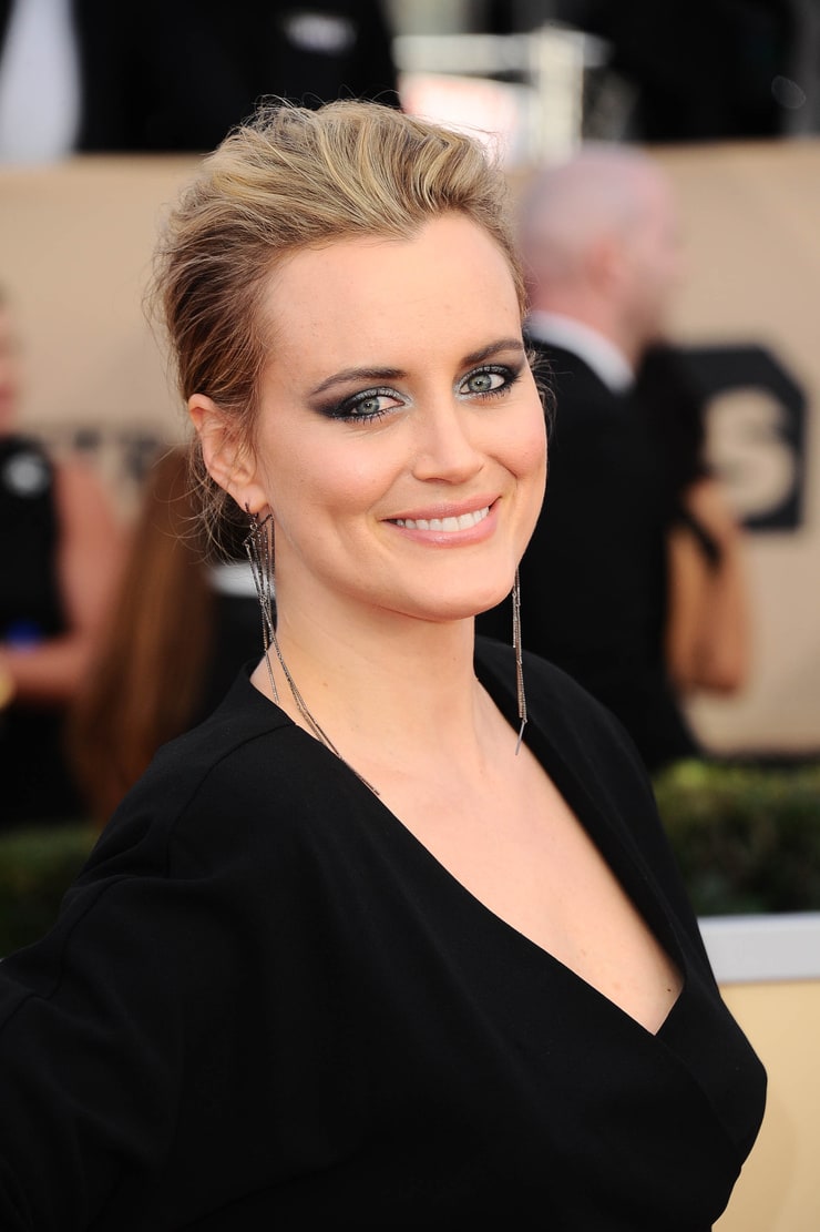 Taylor Schilling