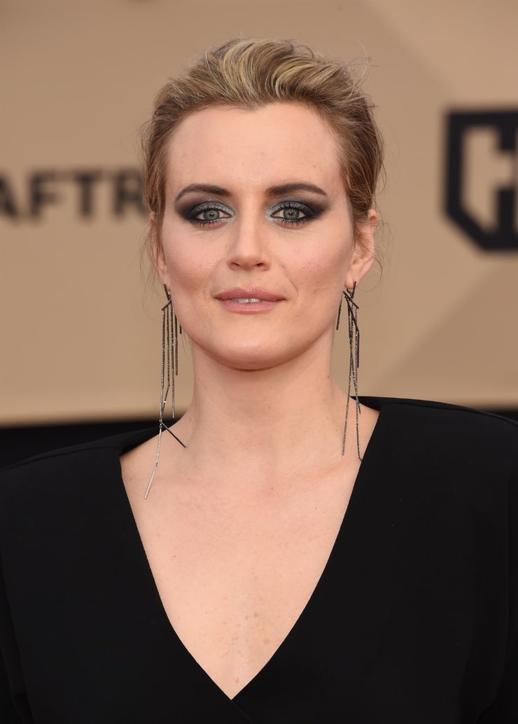 Taylor Schilling