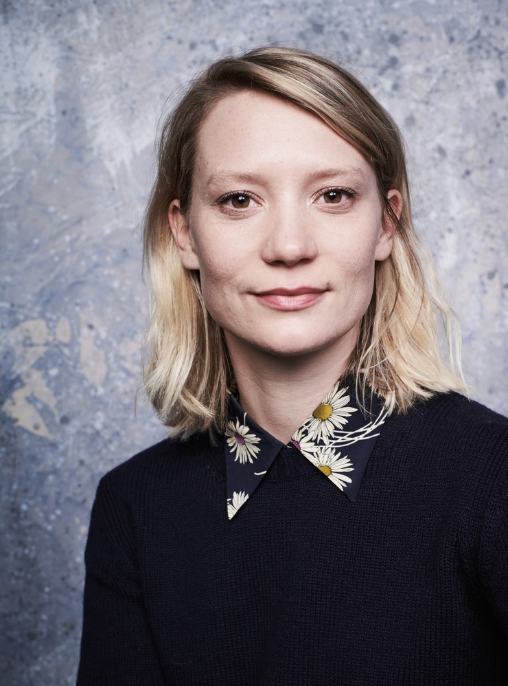 Mia Wasikowska