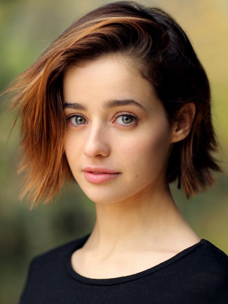 Holly Earl