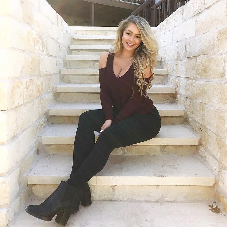 Picture of Courtney Tailor