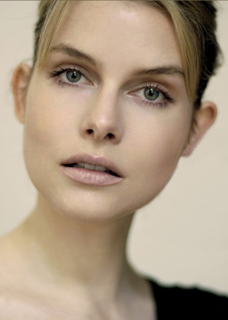 Julia Valet