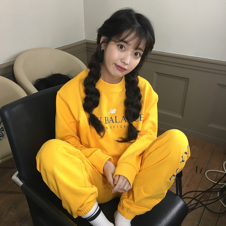 IU