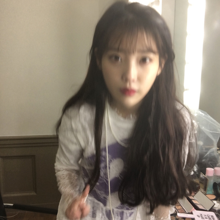 IU