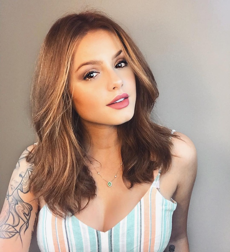 Camila Senna Camila Senna