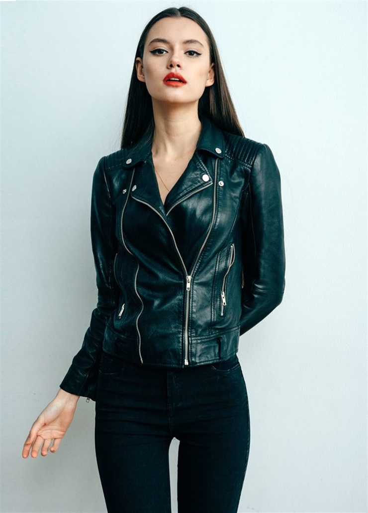 Ekaterina M.