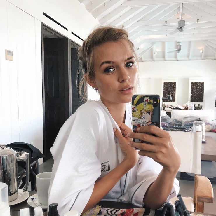 Josephine Skriver Josephine Skriver
