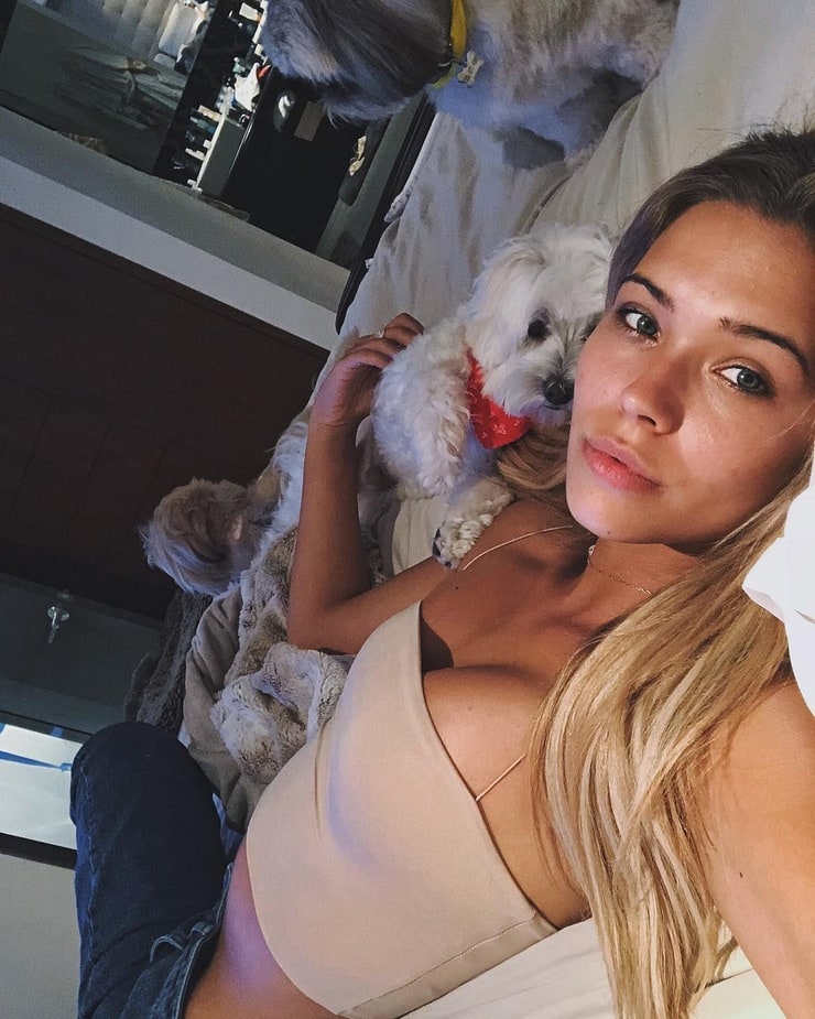 Sandra Kubicka Sandra Kubicka