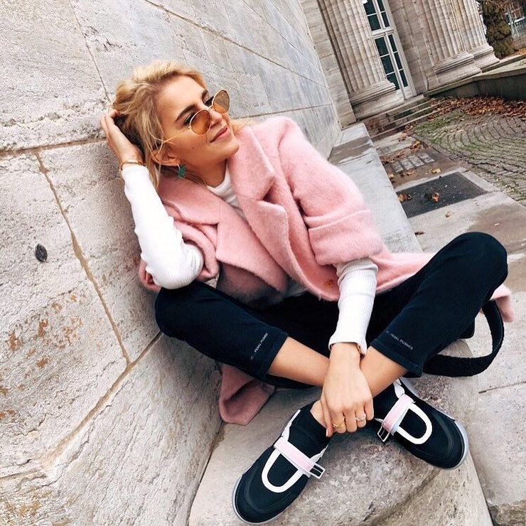 Caroline Daur Caroline Daur