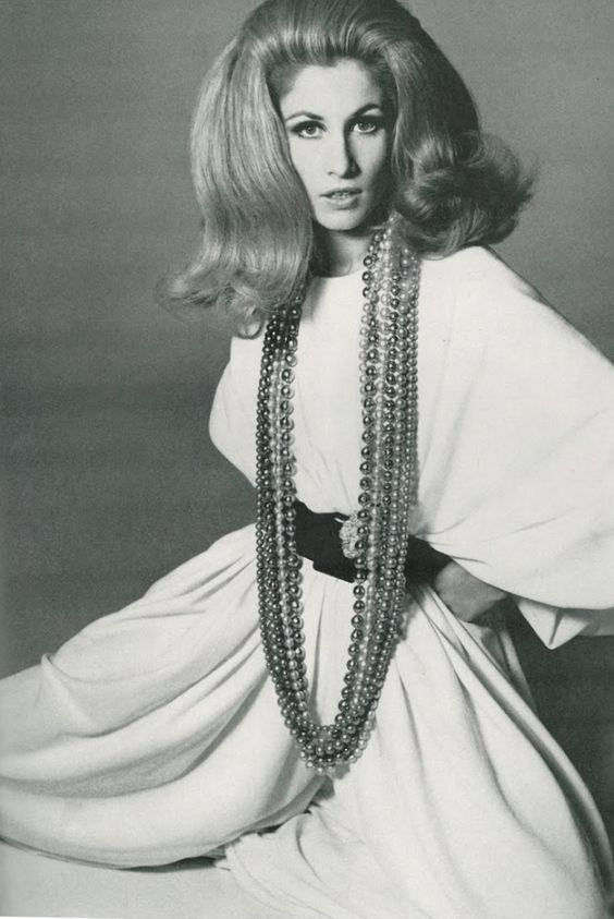 Jane Holzer