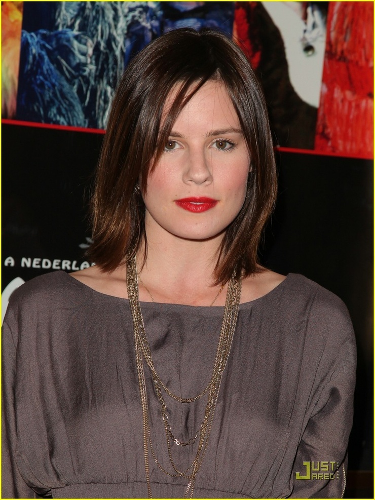 Chelsea Hobbs Chelsea Hobbs