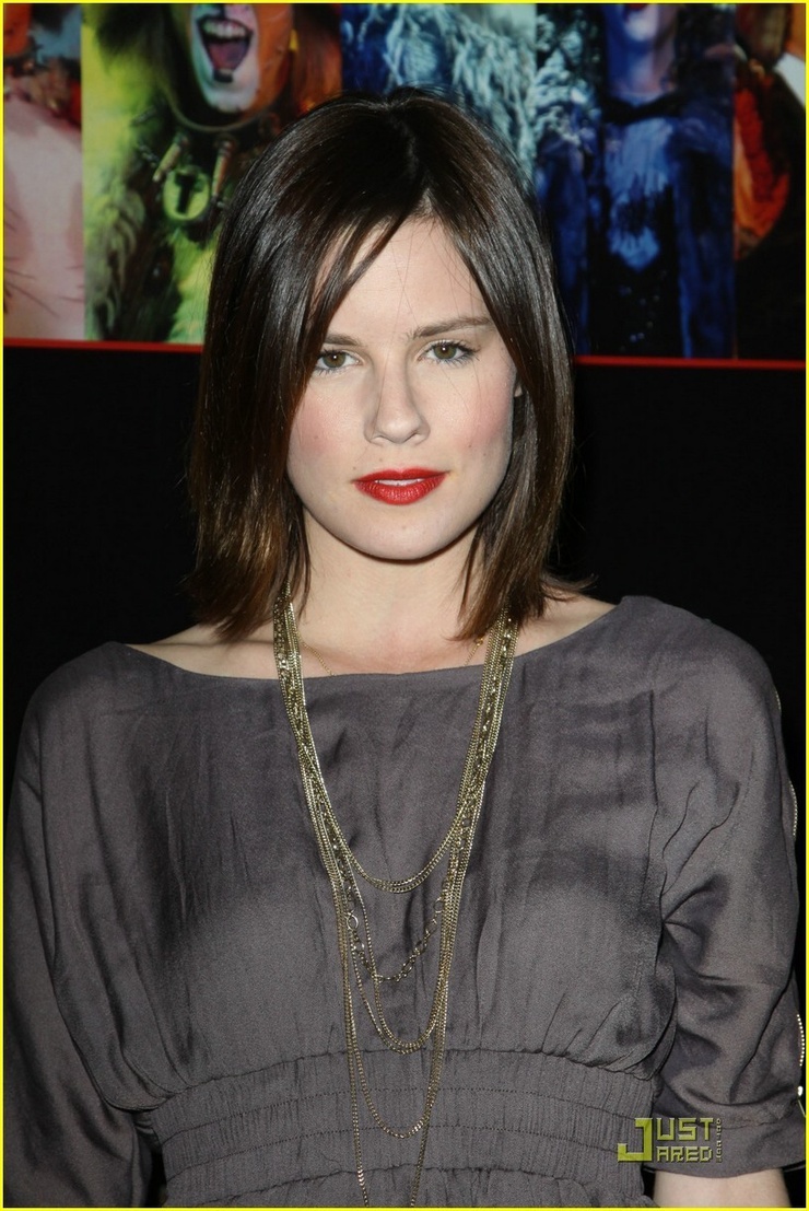 Chelsea Hobbs Chelsea Hobbs