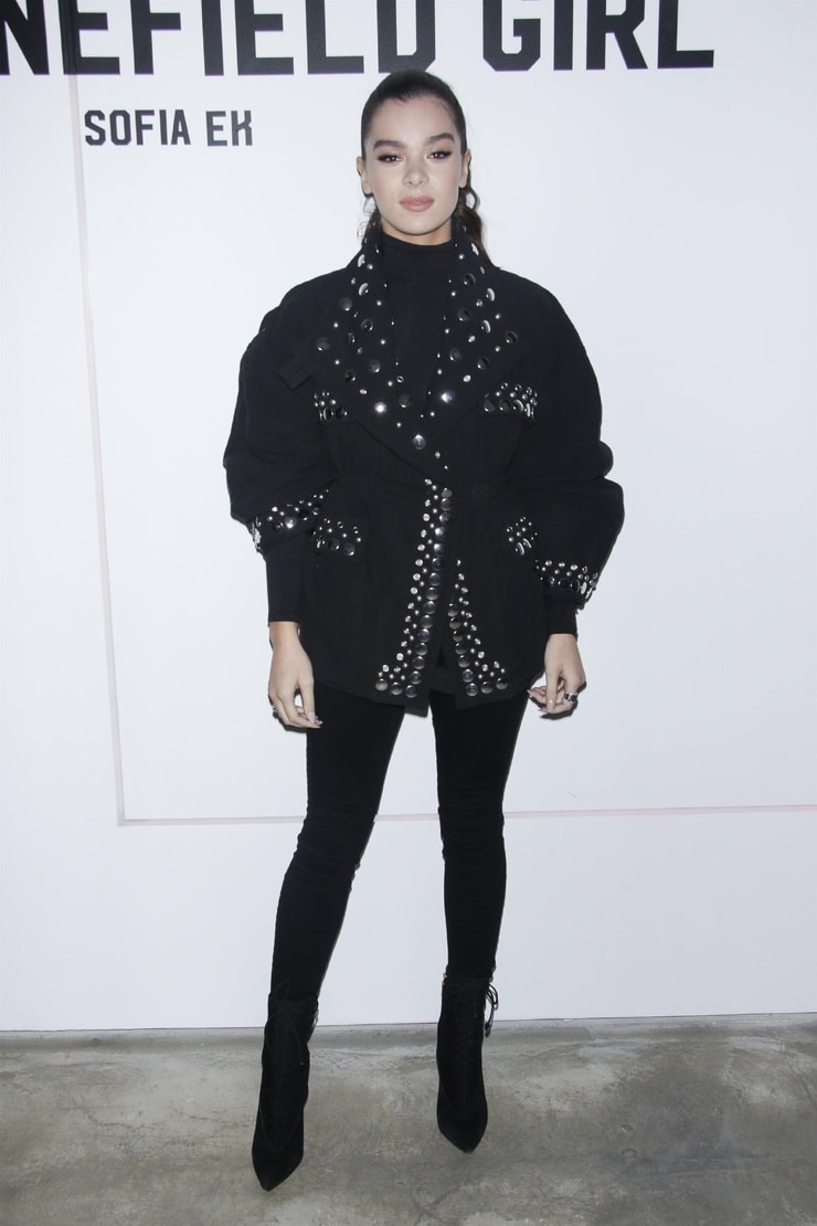 Hailee Steinfeld