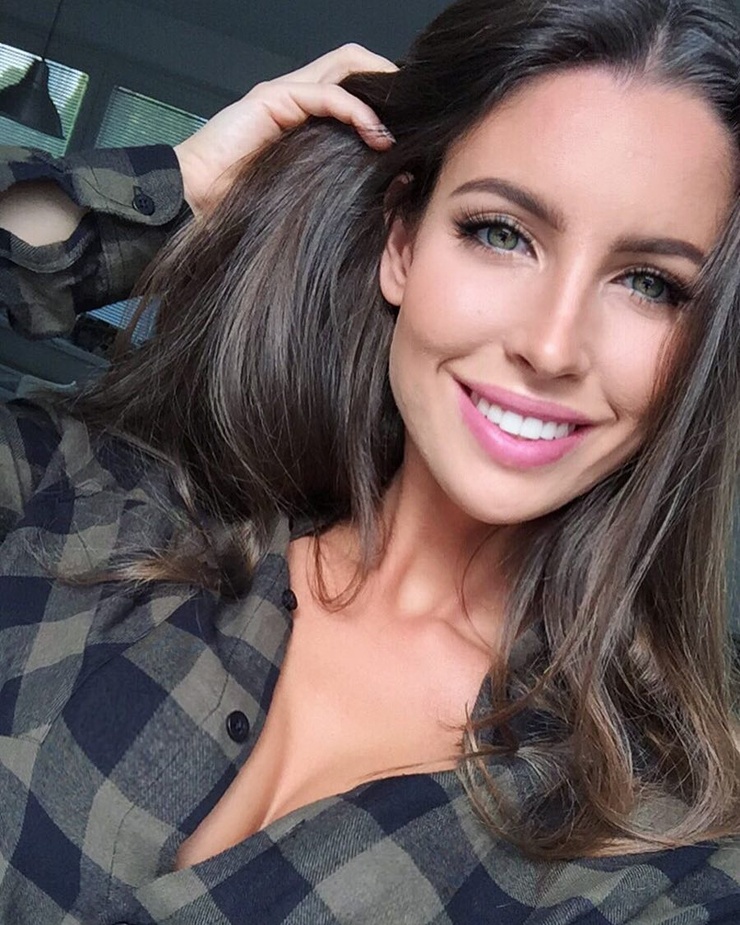 Lucia Javorcekova Lucia Javorcekova