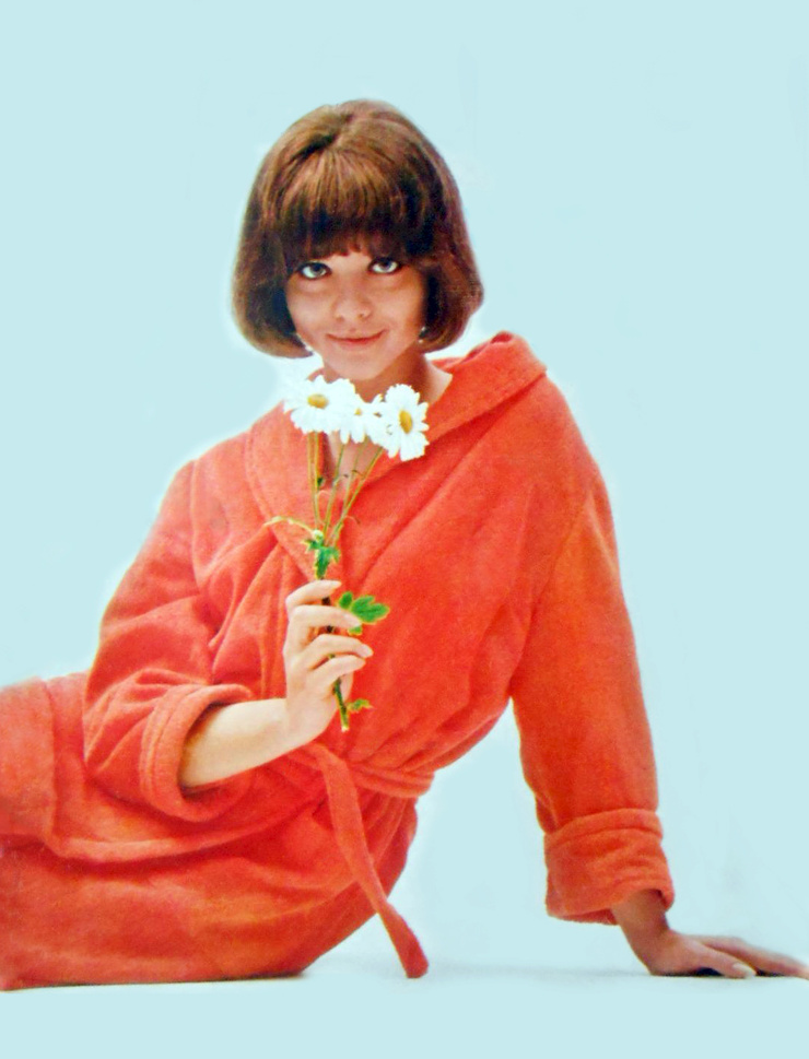 Tina Aumont