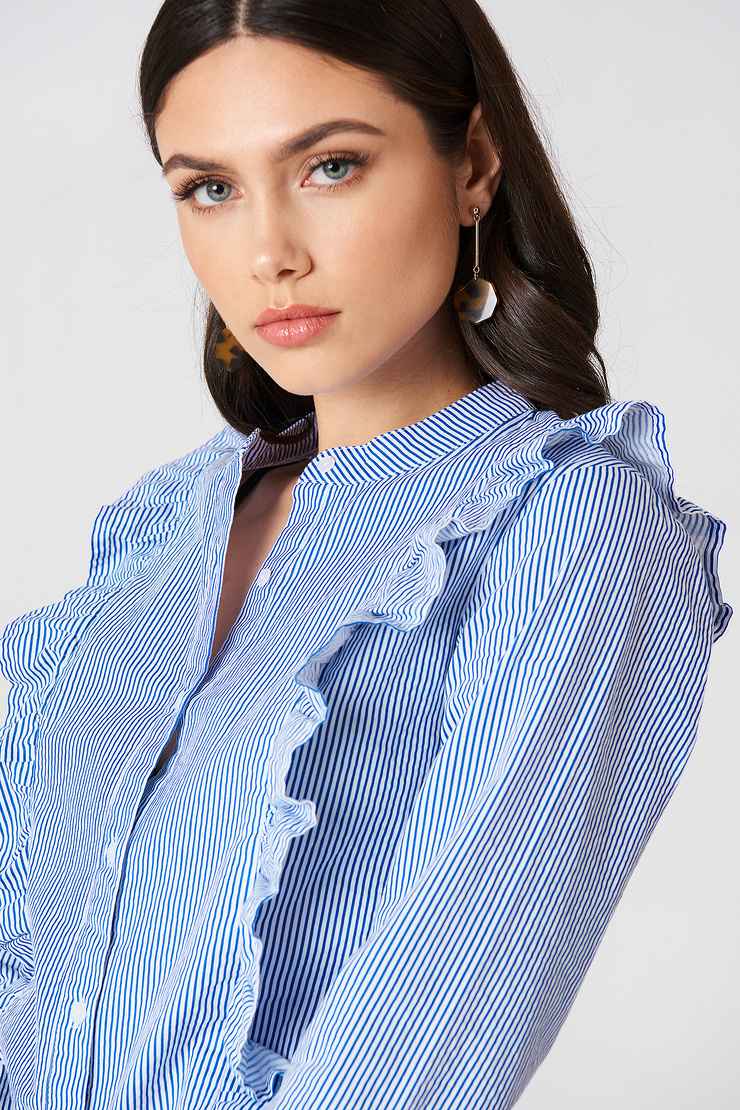 Vika Bronova Vika Bronova