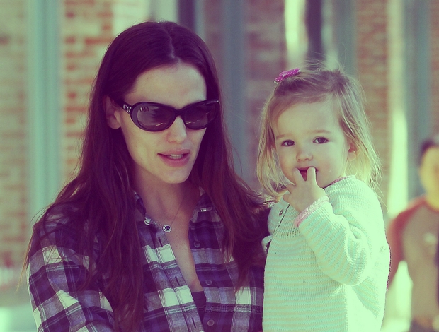 Violet Affleck