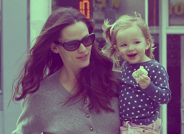 Violet Affleck