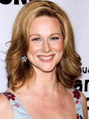 Laura Linney