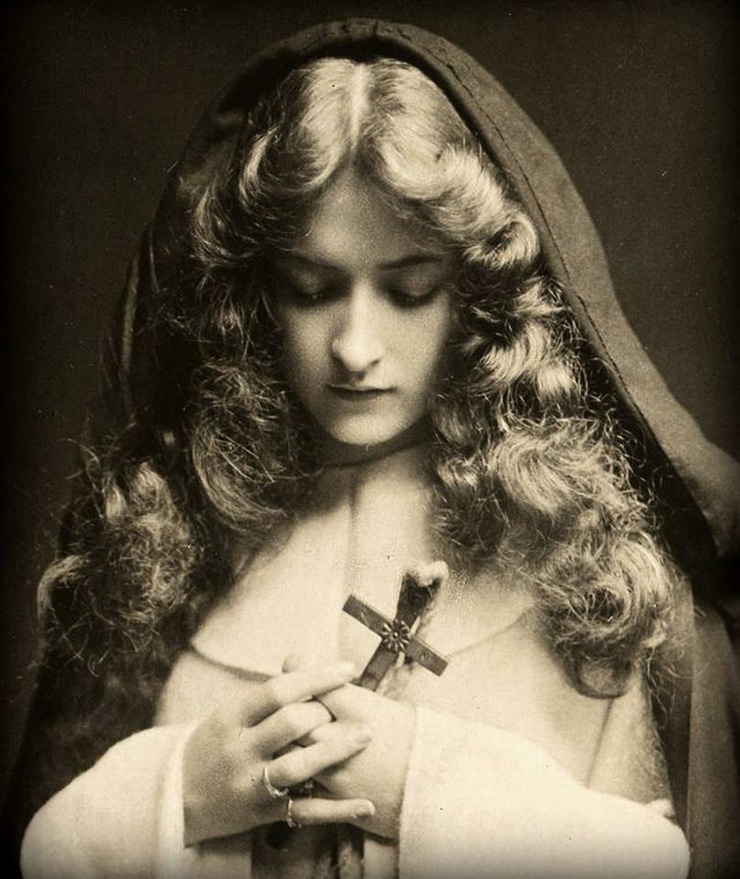 Maude Fealy