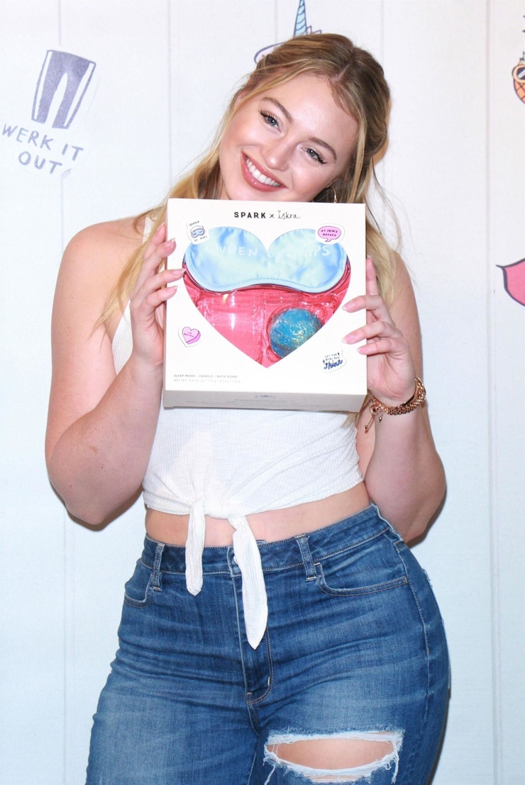 Iskra Lawrence