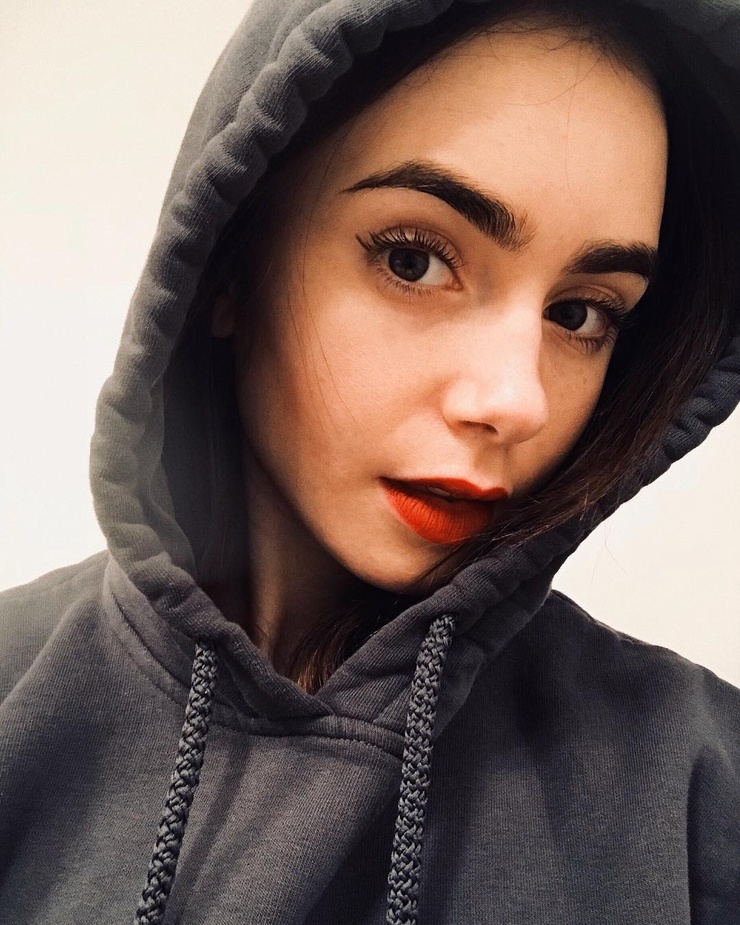 Lily Collins