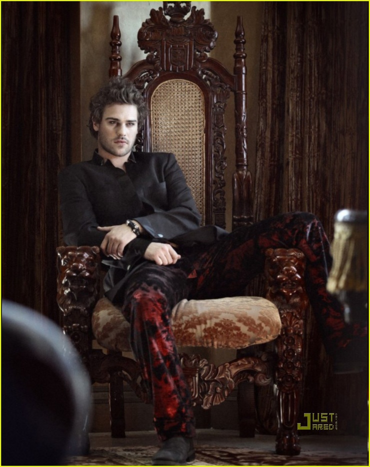 Grey Damon