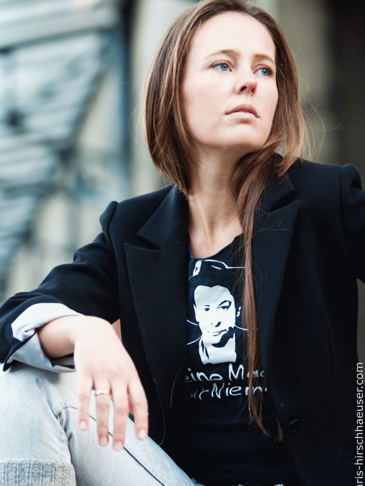 Zora Thiessen Zora Thiessen