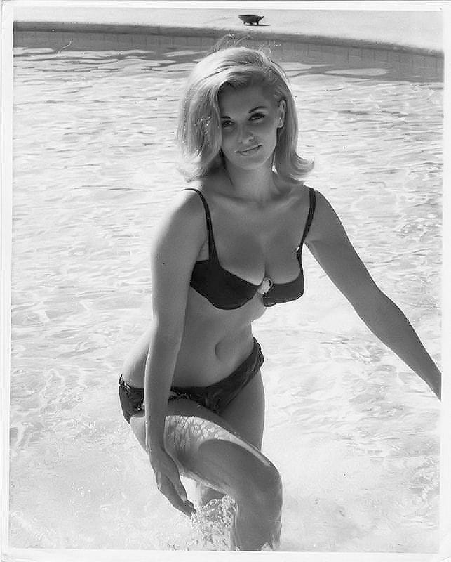 Picture Of Nancy Kovack