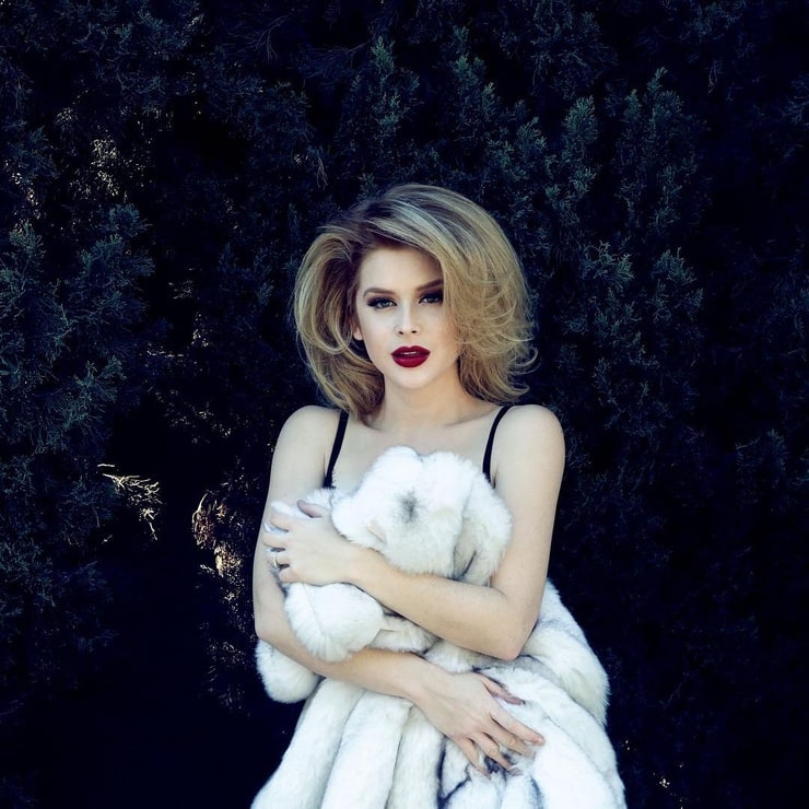 Renee Olstead