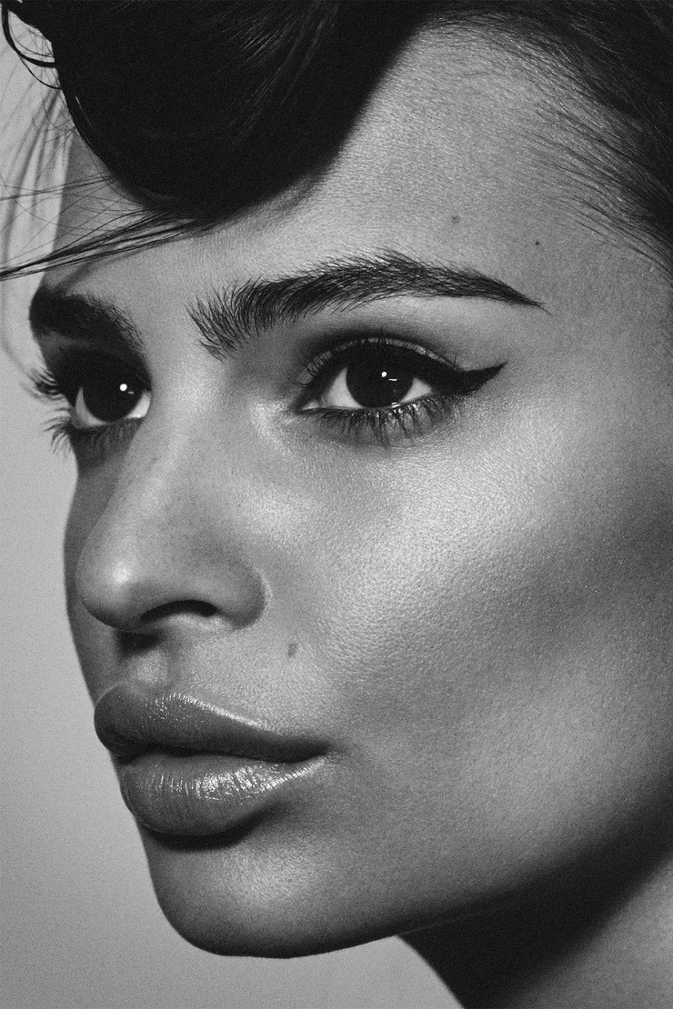 Emily Ratajkowski