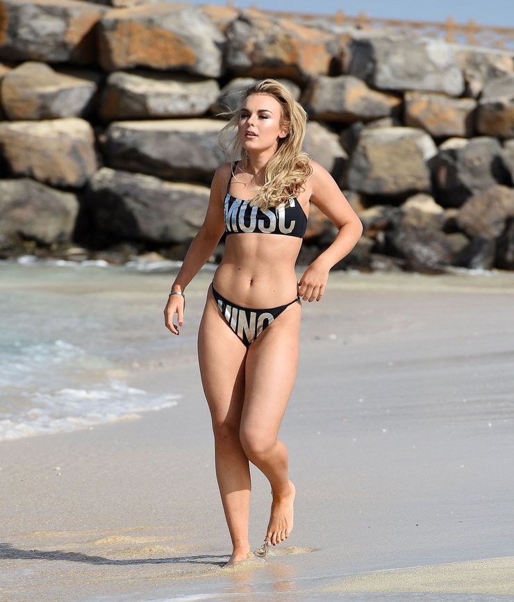 Tallia Storm