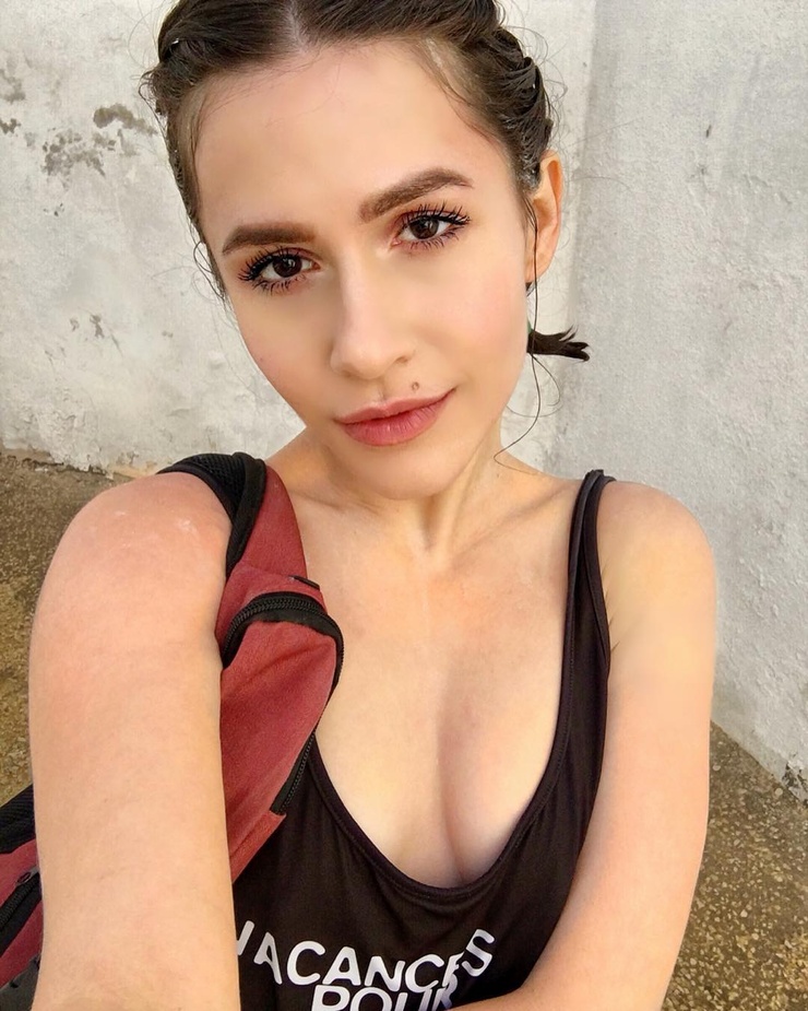 Erin Sanders