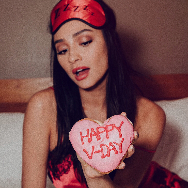 Shay Mitchell Shay Mitchell