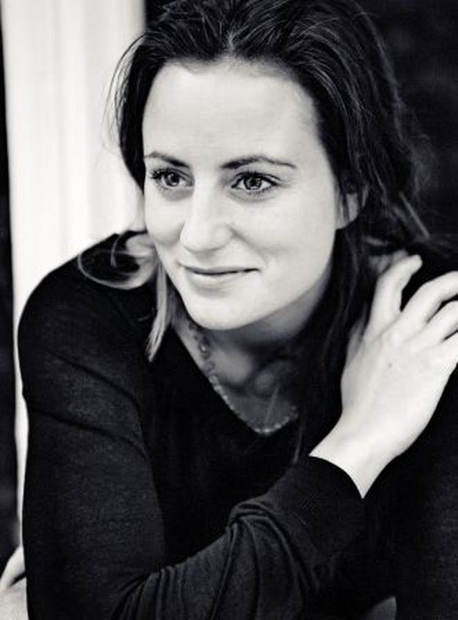 Dunja Isabelle Theilkaes