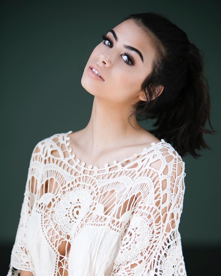 Loren Izabel Loren Izabel