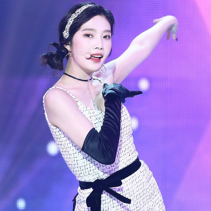Joy (Park Soo Young)