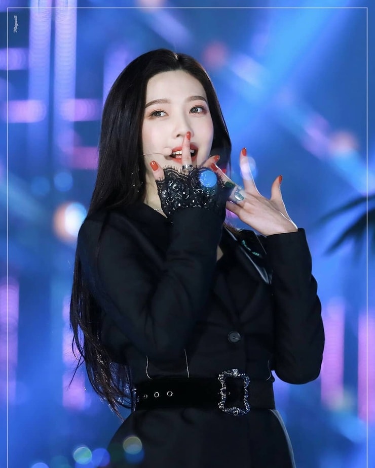 Joy (Park Soo Young)