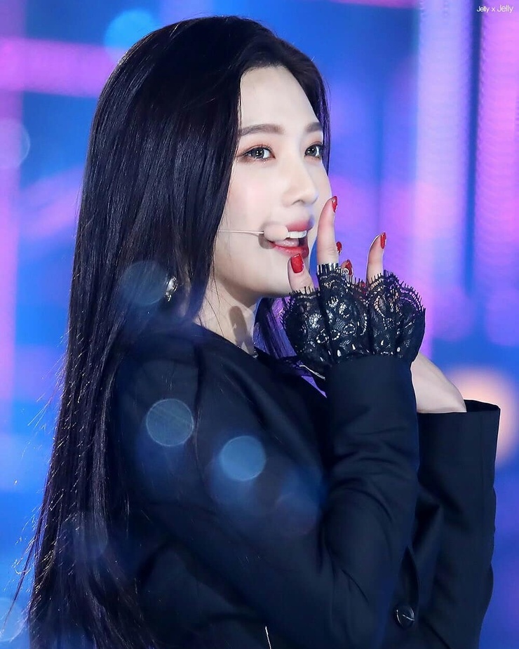 Joy (Park Soo Young)