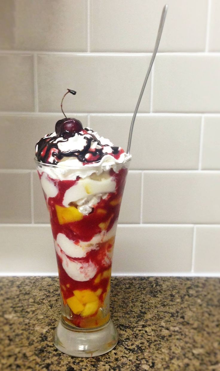 Knickerbocker Glory