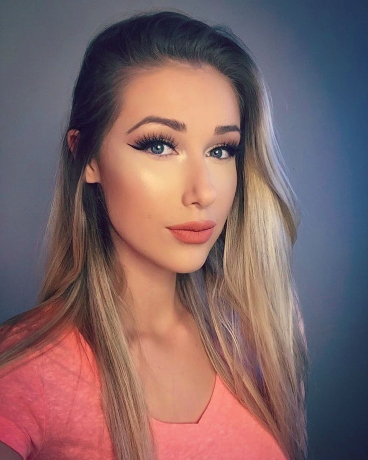 Noelle Foley Noelle Foley