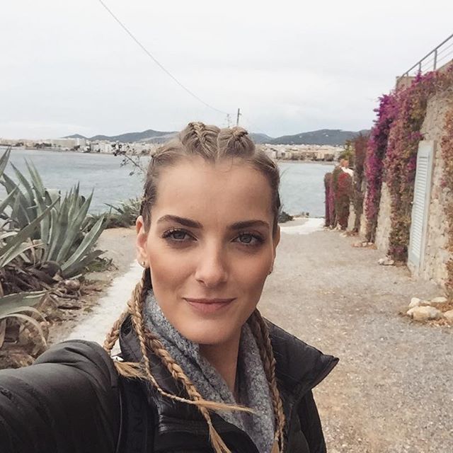 Denisa Dvoráková Denisa Dvoráková