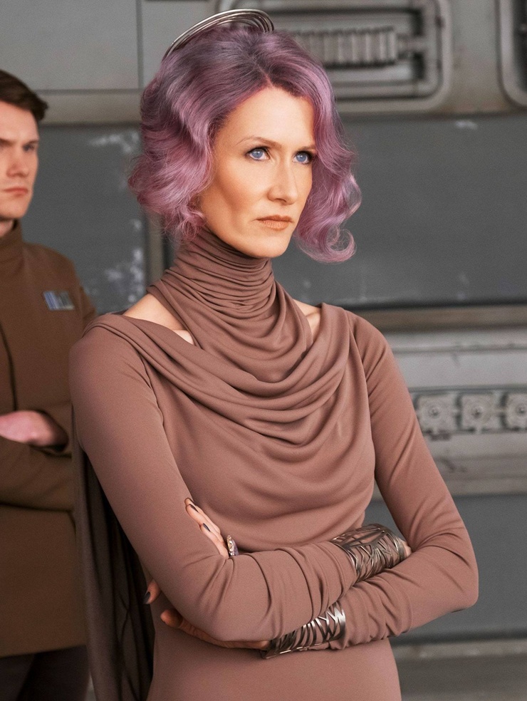 Amilyn Holdo